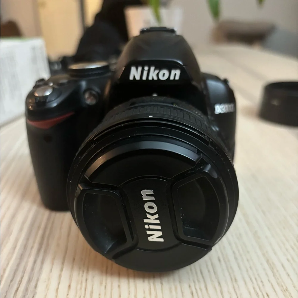 Nikon D 3000